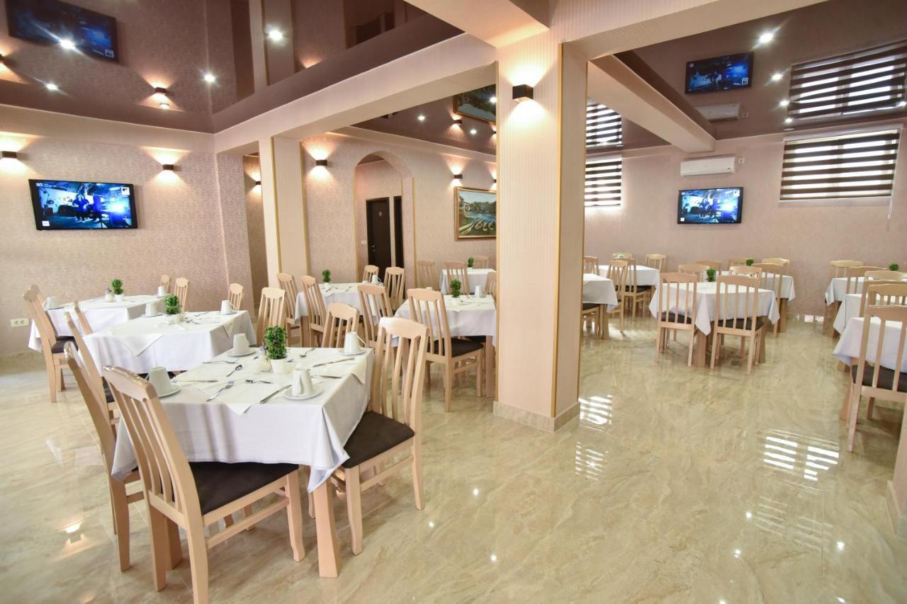 Hotel Suzana Budva Ngoại thất bức ảnh