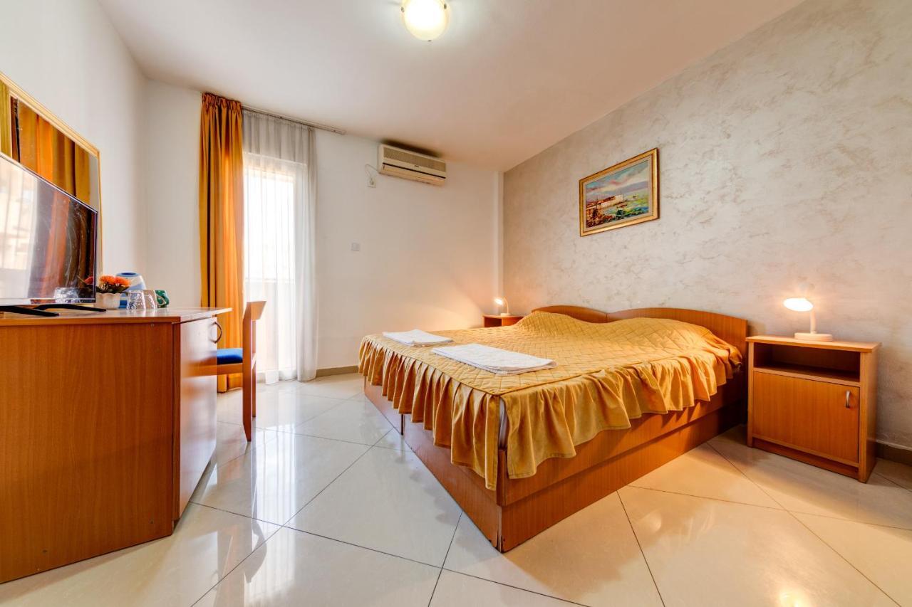 Hotel Suzana Budva Ngoại thất bức ảnh