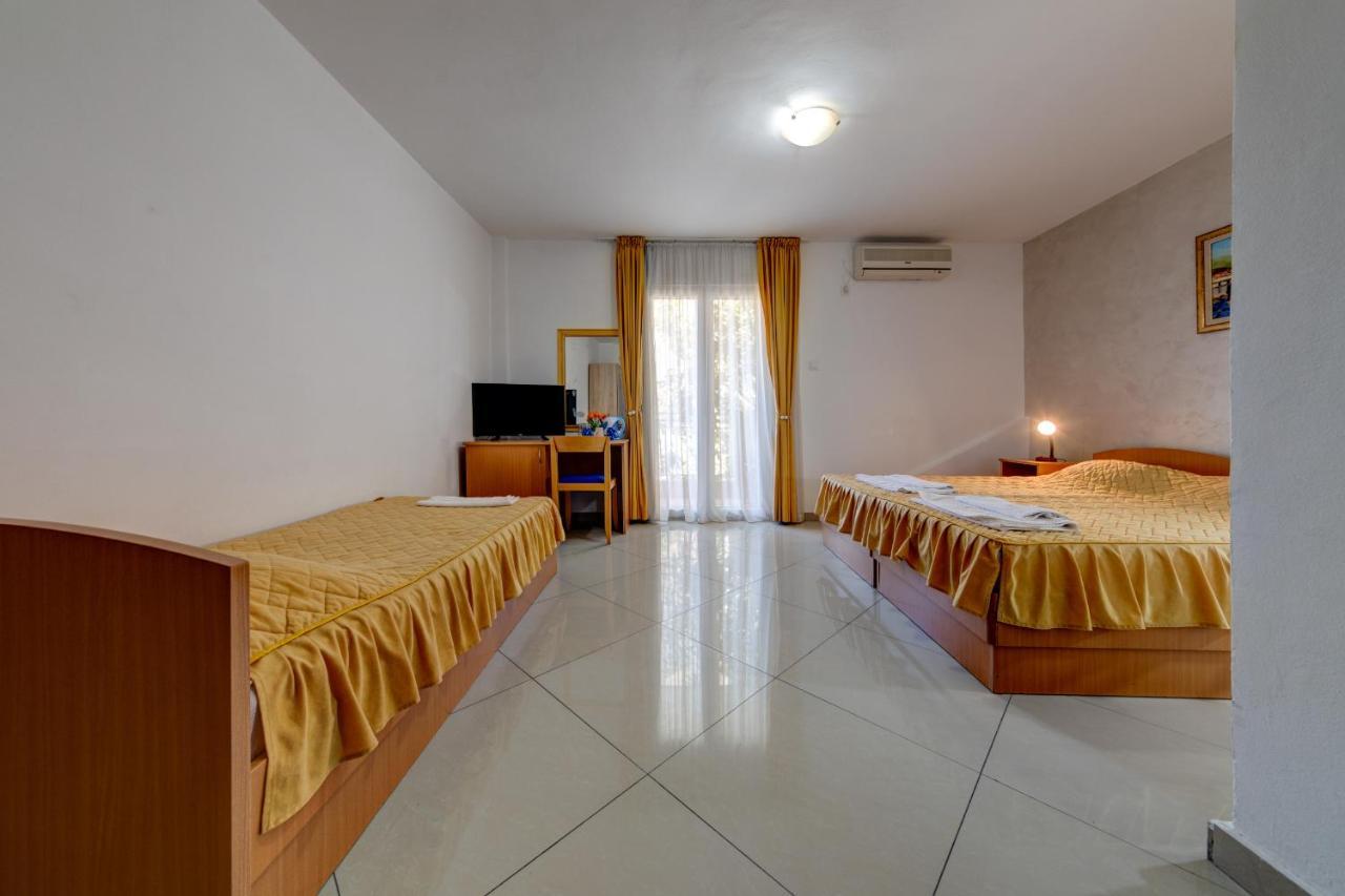 Hotel Suzana Budva Ngoại thất bức ảnh
