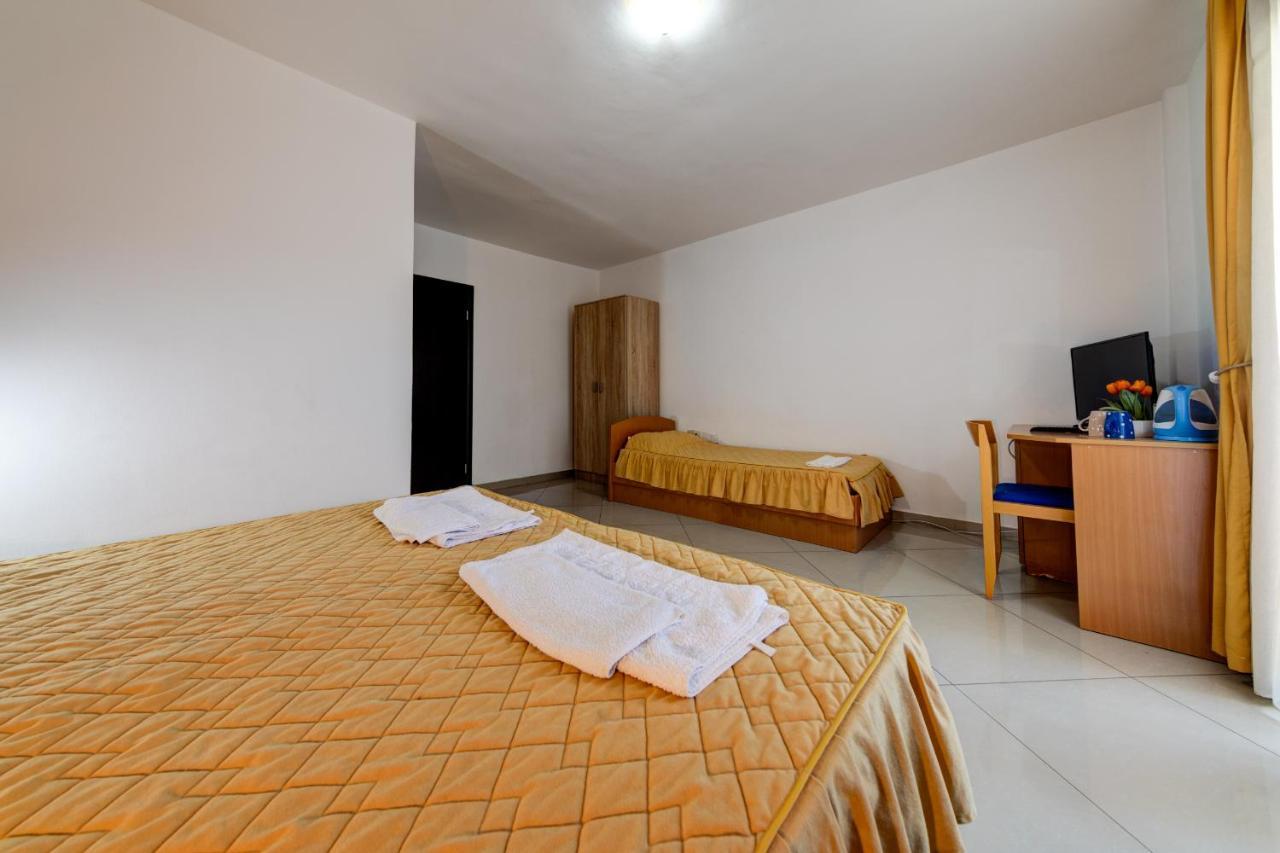 Hotel Suzana Budva Ngoại thất bức ảnh