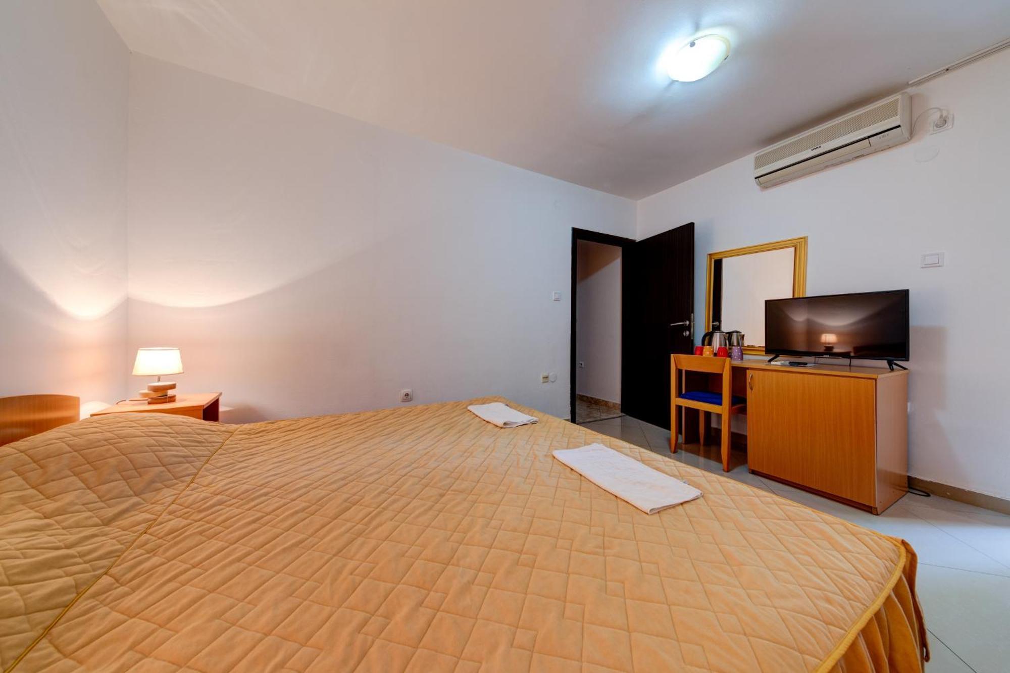 Hotel Suzana Budva Phòng bức ảnh